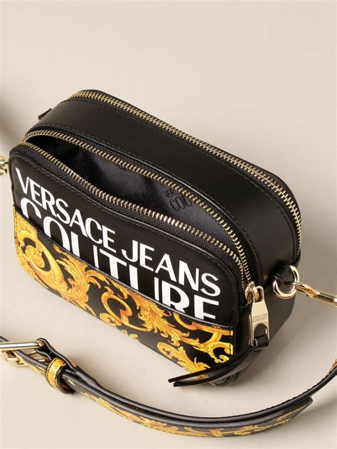 borse uomo versace|Borse a spalla da uomo di Versace .